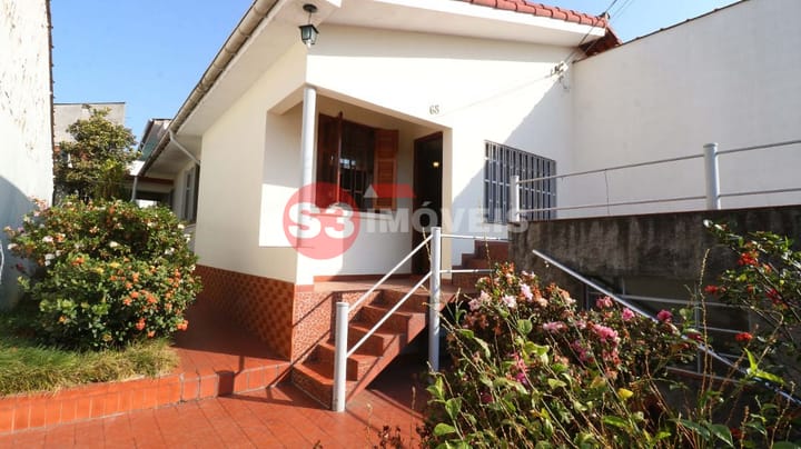 Casa à venda com 3 quartos, 150m² - Foto 1