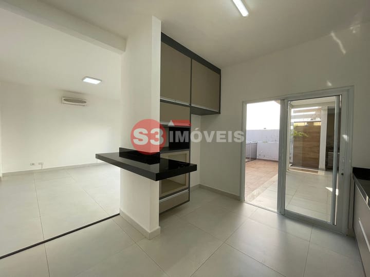 Casa à venda e aluguel com 3 quartos, 278m² - Foto 14