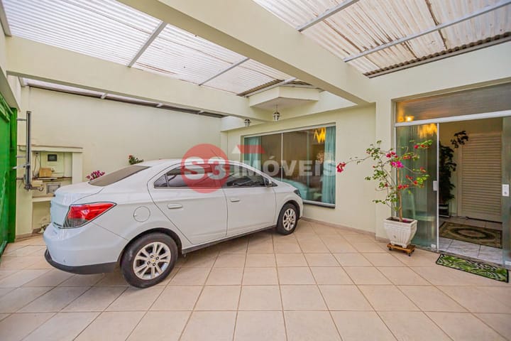 Casa à venda com 3 quartos, 240m² - Foto 41