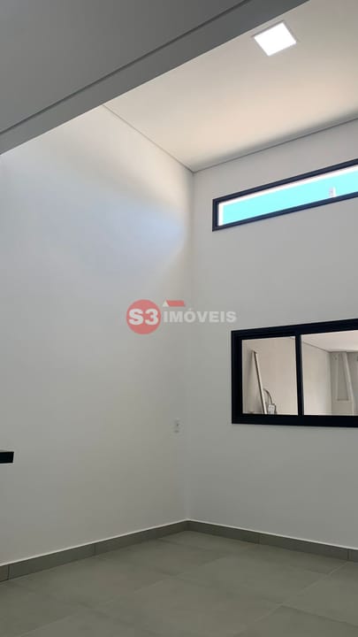 Casa à venda com 2 quartos, 70m² - Foto 6