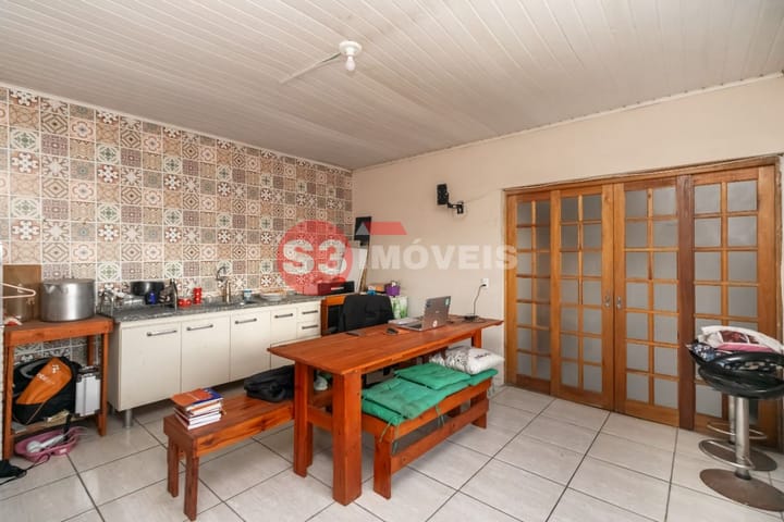 Casa à venda com 3 quartos, 221m² - Foto 18