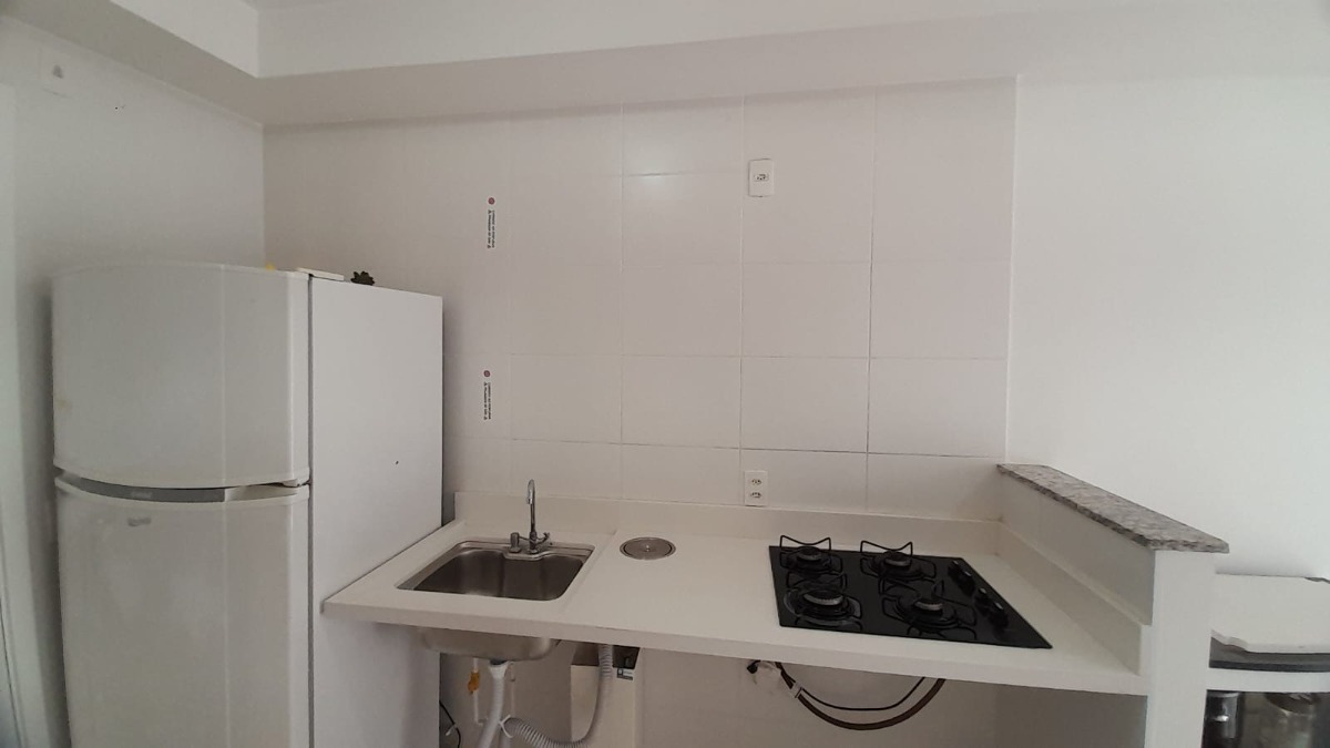 Apartamento à venda com 1 quarto, 29m² - Foto 11