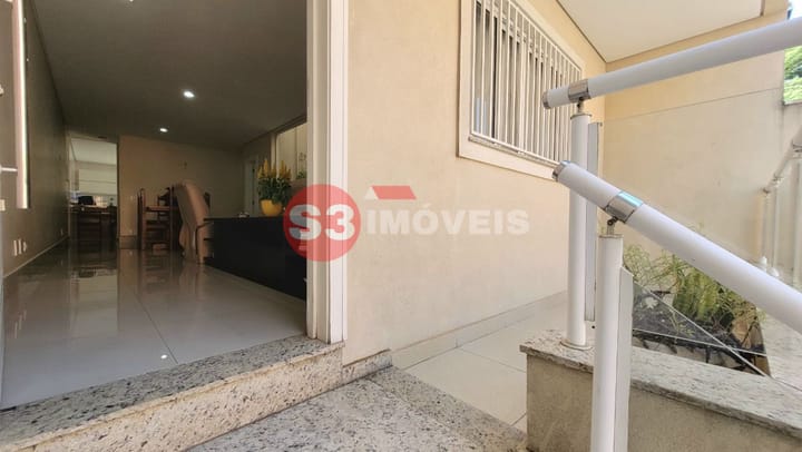 Casa à venda com 3 quartos, 245m² - Foto 13