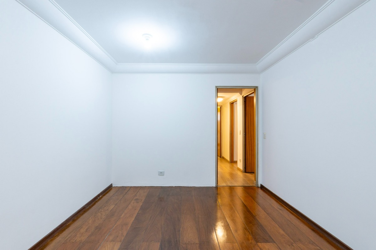 Apartamento à venda com 3 quartos, 150m² - Foto 9