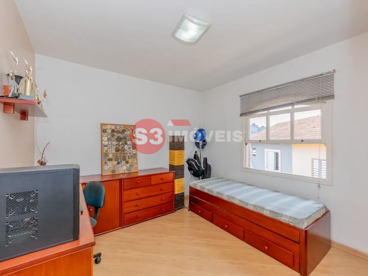 Casa à venda com 3 quartos, 200m² - Foto 14