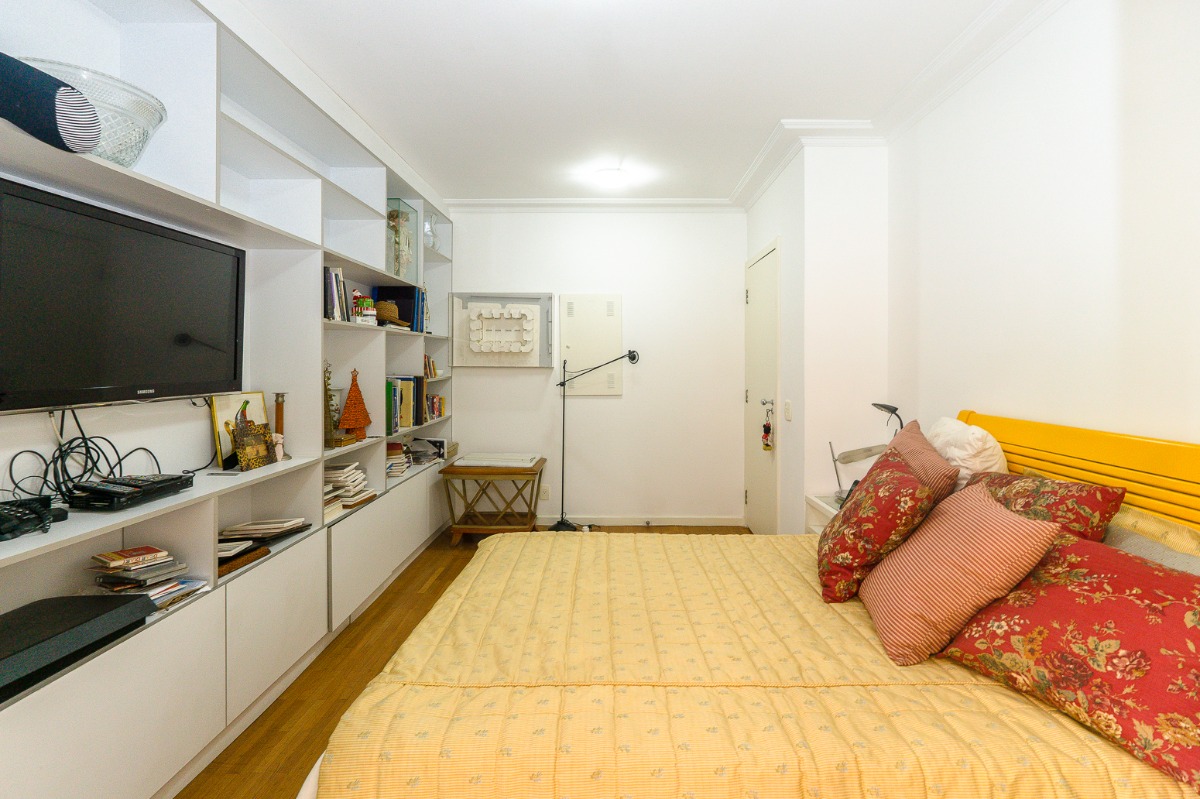 Apartamento à venda com 3 quartos, 210m² - Foto 21