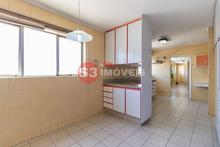 Apartamento à venda com 3 quartos, 227m² - Foto 9