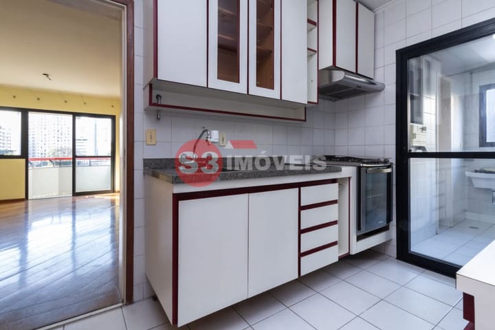 Apartamento à venda com 3 quartos, 81m² - Foto 28