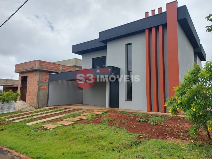 Casa de Condomínio à venda com 4 quartos, 280m² - Foto 1