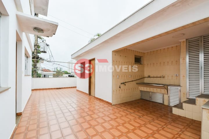 Casa à venda com 4 quartos, 331m² - Foto 26