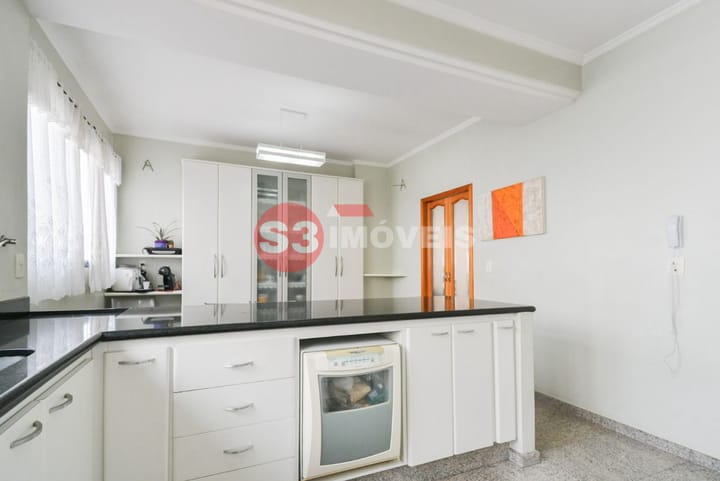 Apartamento à venda com 3 quartos, 230m² - Foto 29