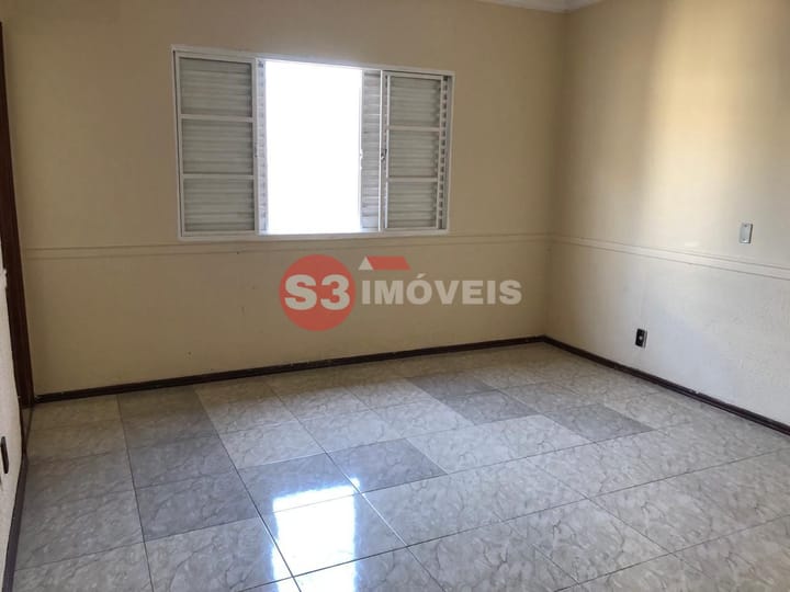 Casa à venda e aluguel com 5 quartos, 250m² - Foto 19