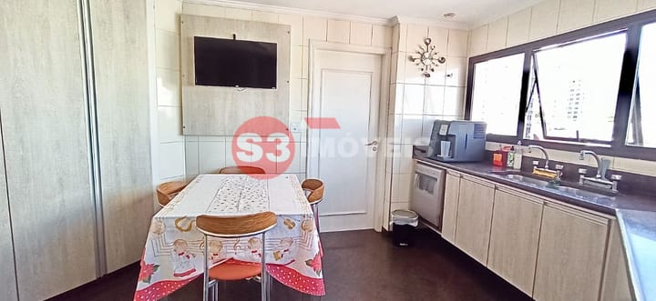 Apartamento à venda com 3 quartos, 165m² - Foto 11