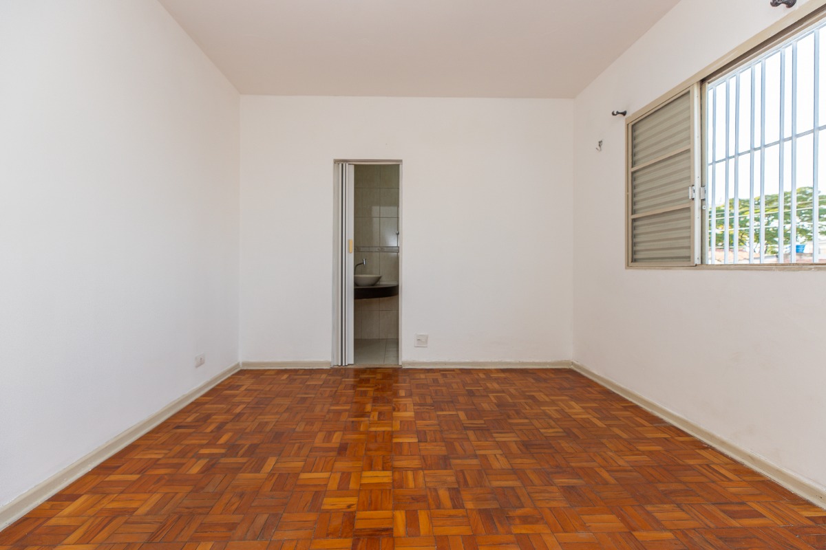 Casa à venda com 3 quartos, 150m² - Foto 2