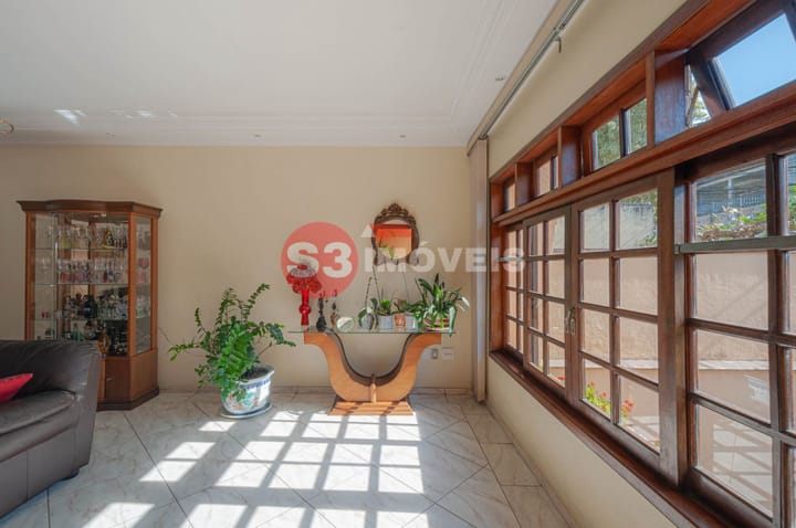 Casa à venda com 4 quartos, 280m² - Foto 8