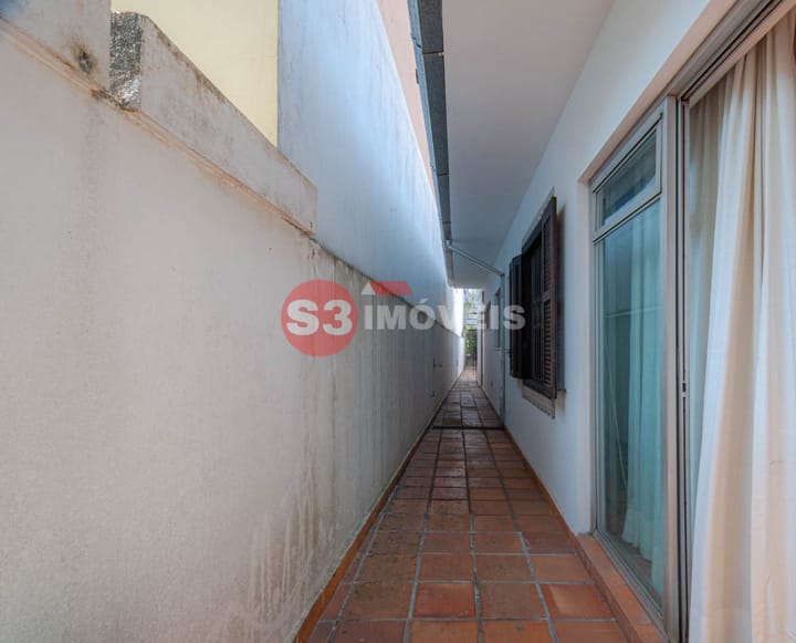 Casa à venda com 4 quartos, 216m² - Foto 48