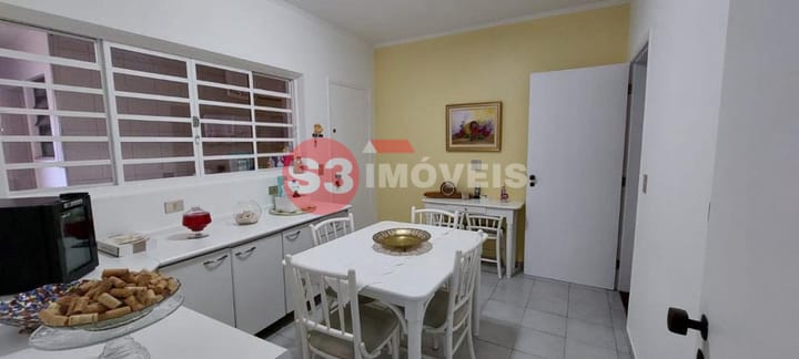 Casa à venda com 4 quartos, 200m² - Foto 13