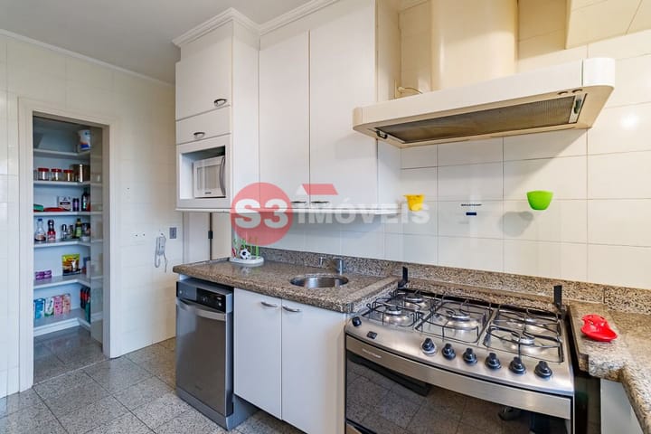 Apartamento à venda com 3 quartos, 225m² - Foto 46