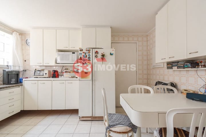 Apartamento à venda com 4 quartos, 161m² - Foto 17