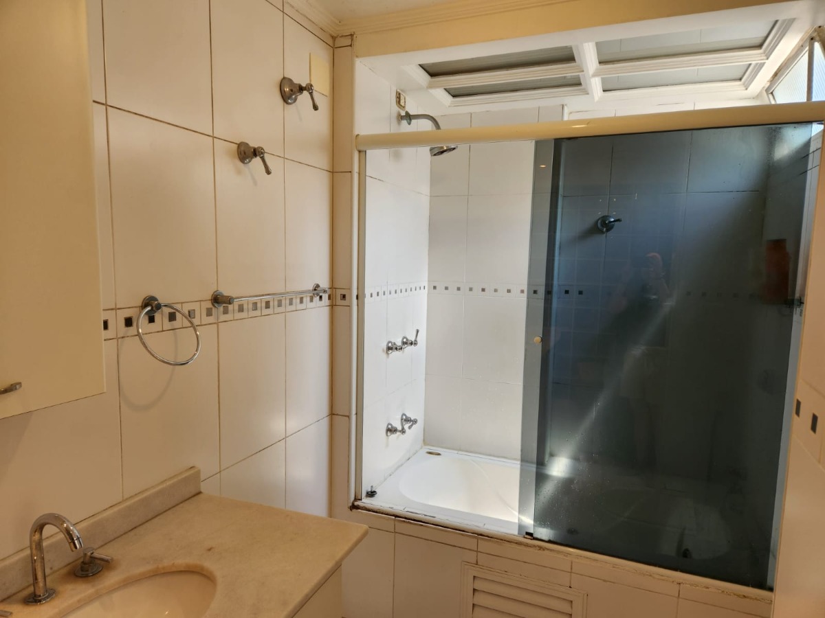 Apartamento à venda com 3 quartos, 131m² - Foto 10