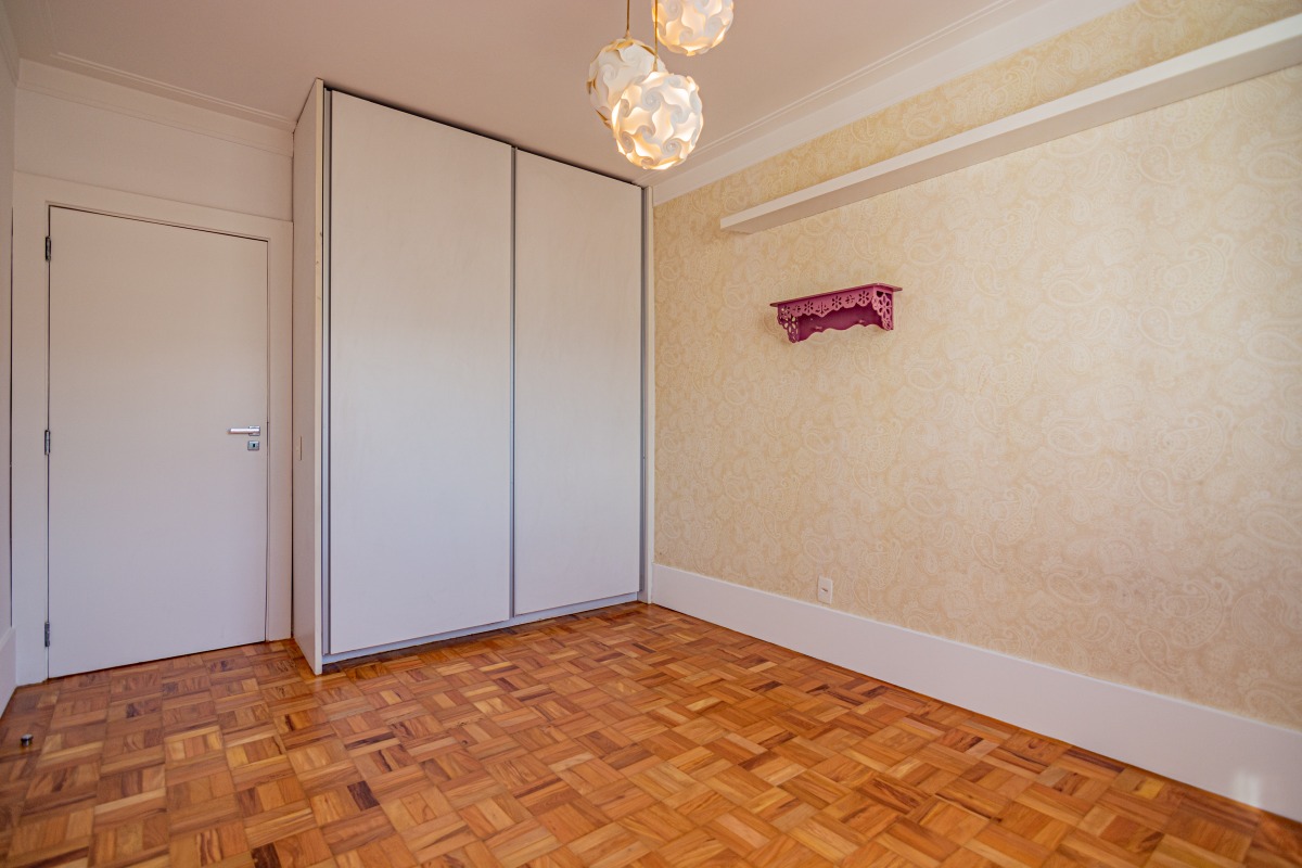 Apartamento à venda com 4 quartos, 180m² - Foto 29