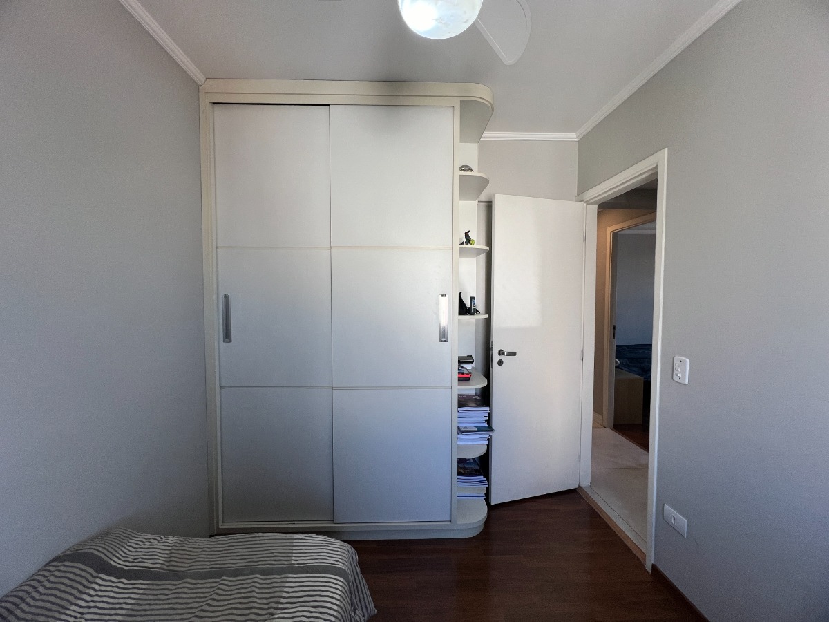 Apartamento à venda com 3 quartos, 76m² - Foto 16