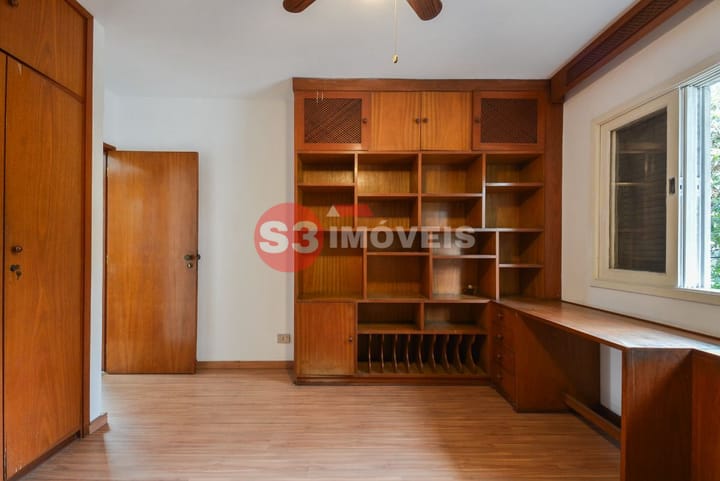 Casa à venda com 4 quartos, 331m² - Foto 41