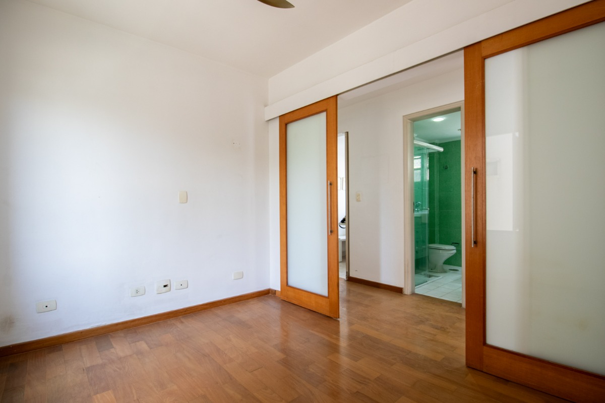 Apartamento à venda com 2 quartos, 83m² - Foto 9