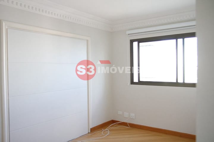 Apartamento à venda com 3 quartos, 243m² - Foto 28