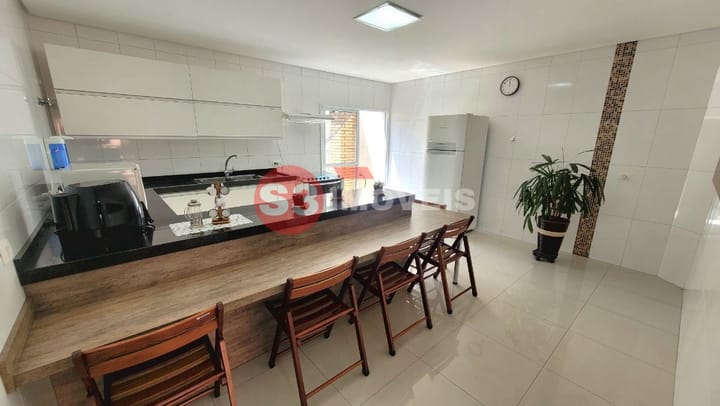 Casa à venda com 3 quartos, 245m² - Foto 35