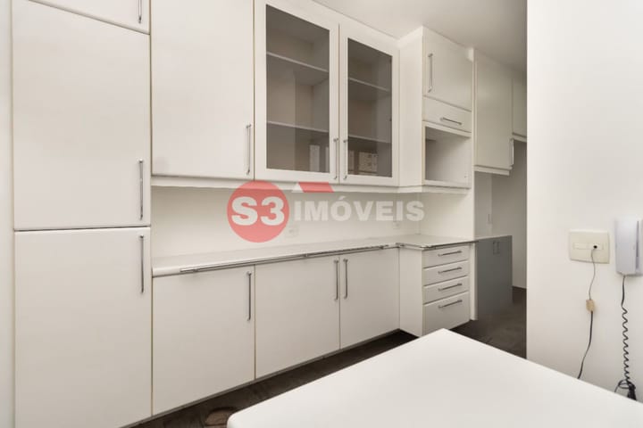 Apartamento à venda com 3 quartos, 157m² - Foto 15