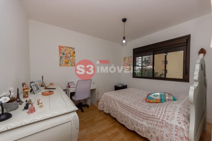 Apartamento à venda com 4 quartos, 208m² - Foto 14