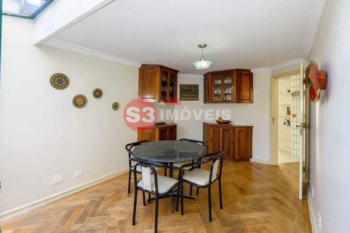 Casa à venda com 5 quartos, 288m² - Foto 24