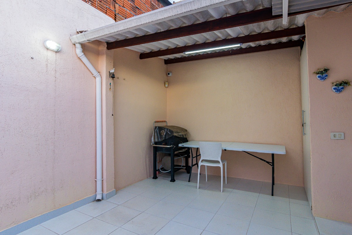 Casa à venda com 3 quartos, 100m² - Foto 23