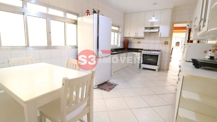 Casa à venda com 4 quartos, 199m² - Foto 38