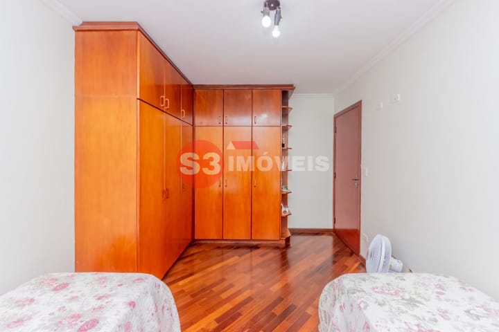 Casa à venda com 3 quartos, 202m² - Foto 12