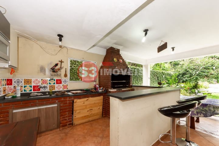 Casa à venda com 4 quartos, 188m² - Foto 25