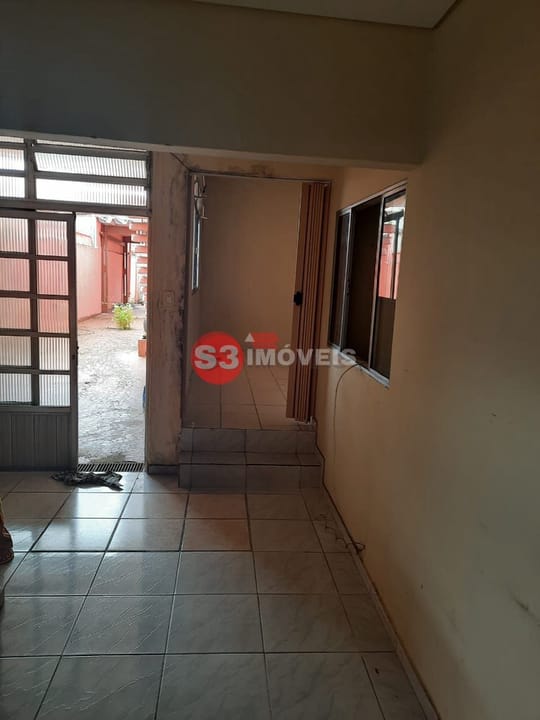 Casa à venda com 5 quartos, 200m² - Foto 13