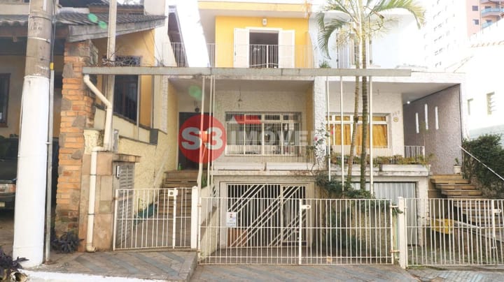 Casa à venda com 4 quartos, 199m² - Foto 1