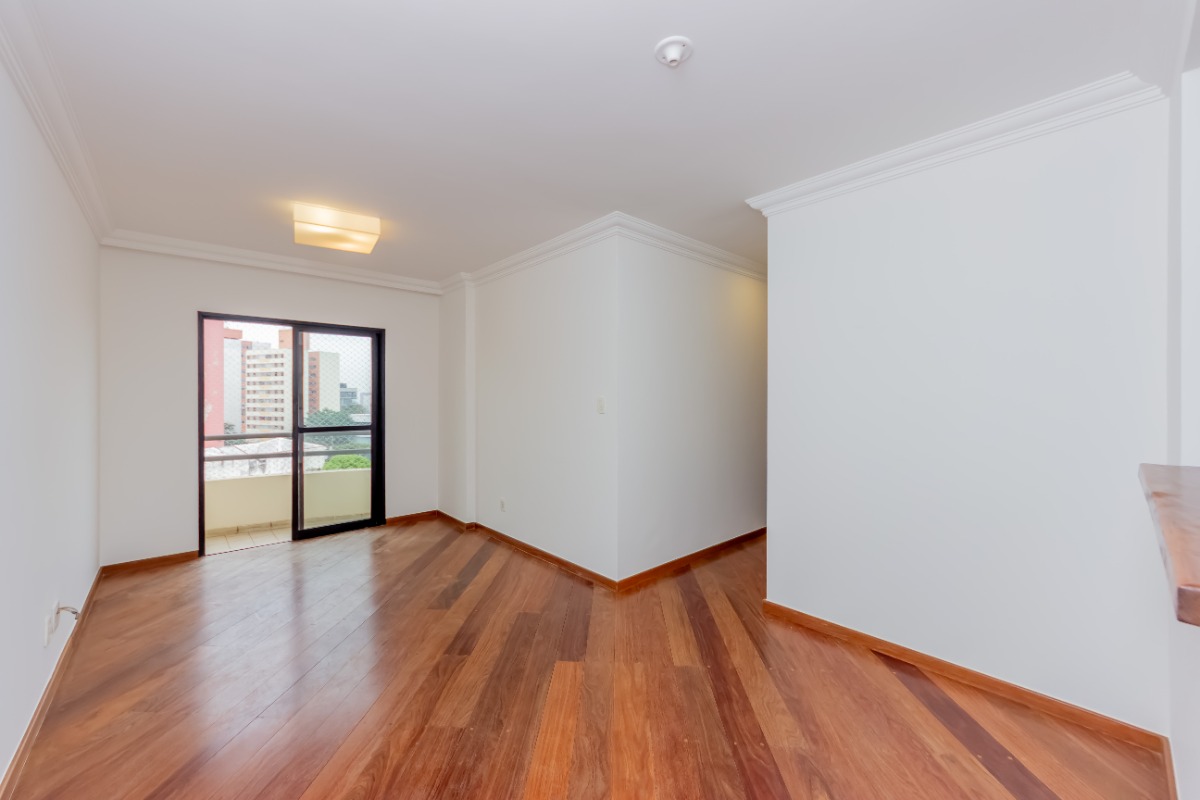 Apartamento à venda com 2 quartos, 68m² - Foto 1