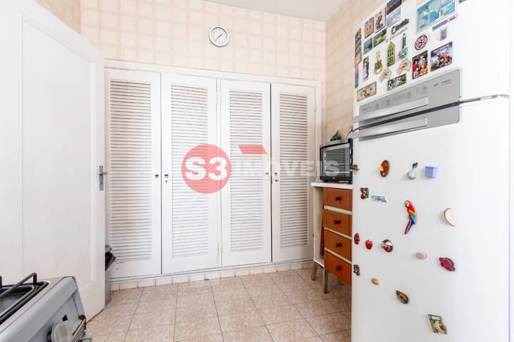 Apartamento à venda com 3 quartos, 212m² - Foto 26