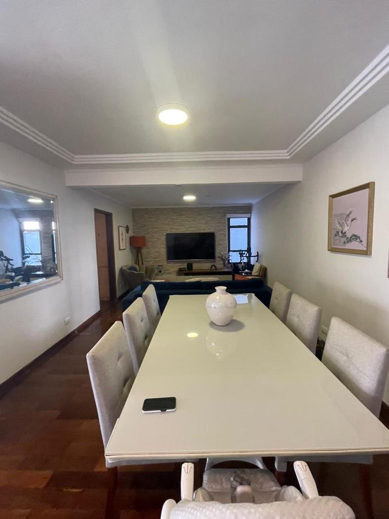 Apartamento à venda com 3 quartos, 138m² - Foto 4