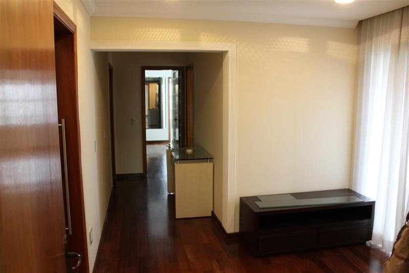 Apartamento à venda com 4 quartos, 230m² - Foto 20