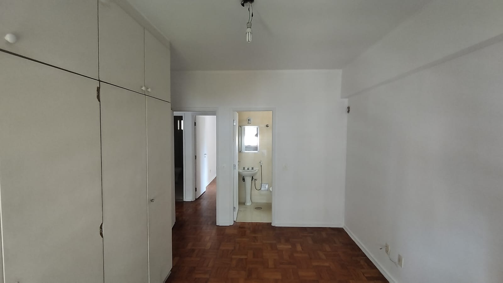 Apartamento à venda com 3 quartos, 128m² - Foto 13