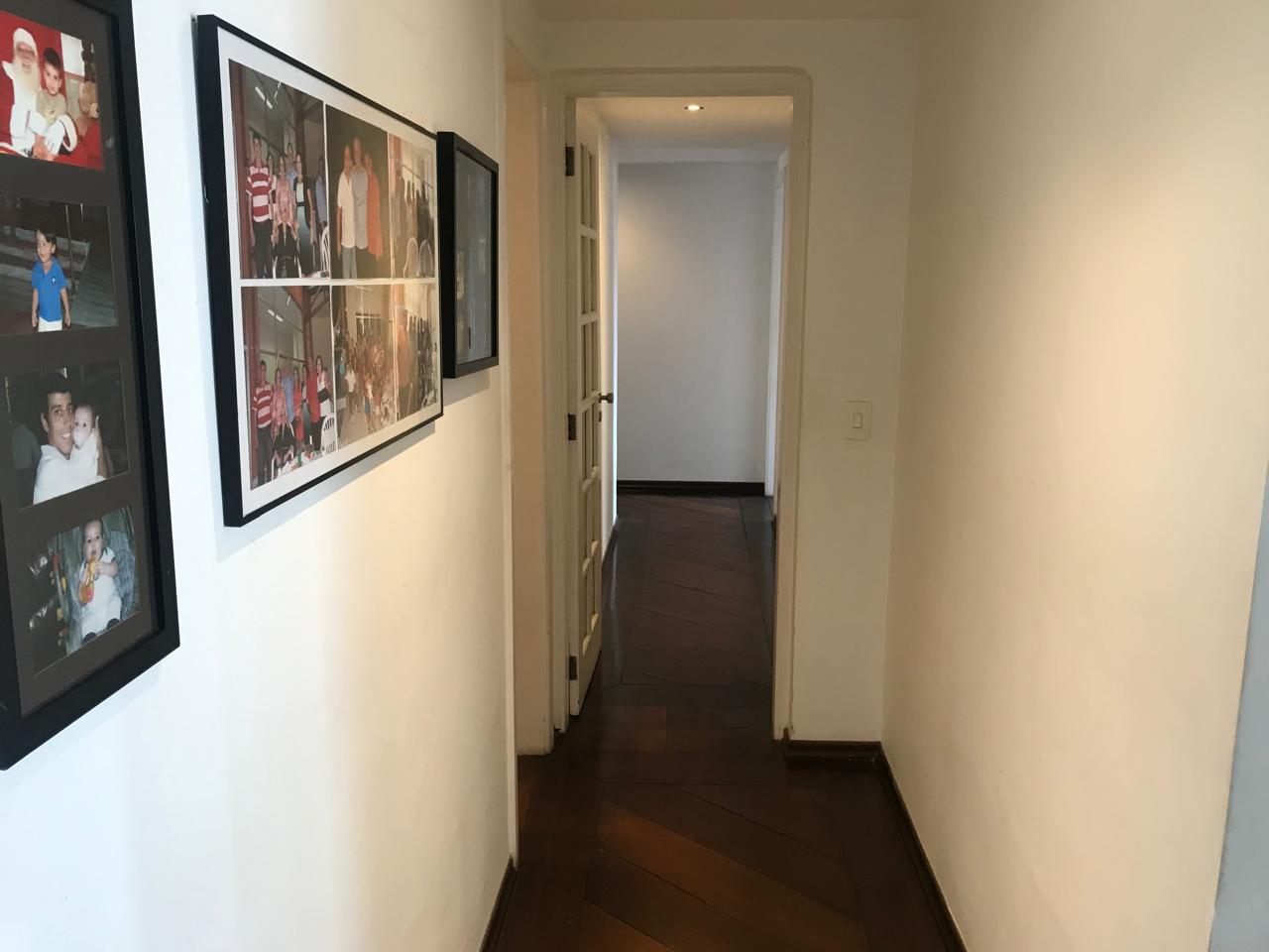 Apartamento à venda com 4 quartos, 160m² - Foto 8