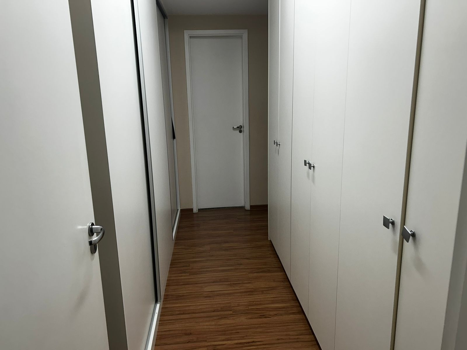 Apartamento à venda com 4 quartos, 185m² - Foto 7