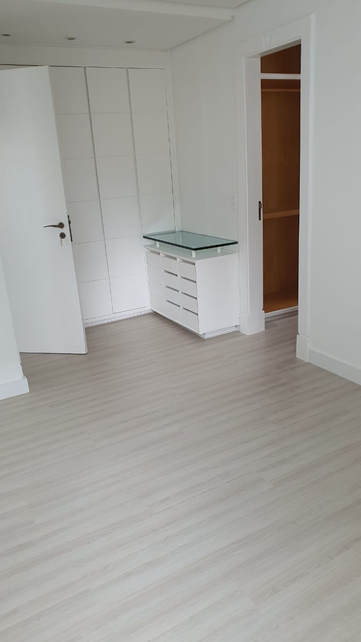 Apartamento à venda com 4 quartos, 195m² - Foto 30