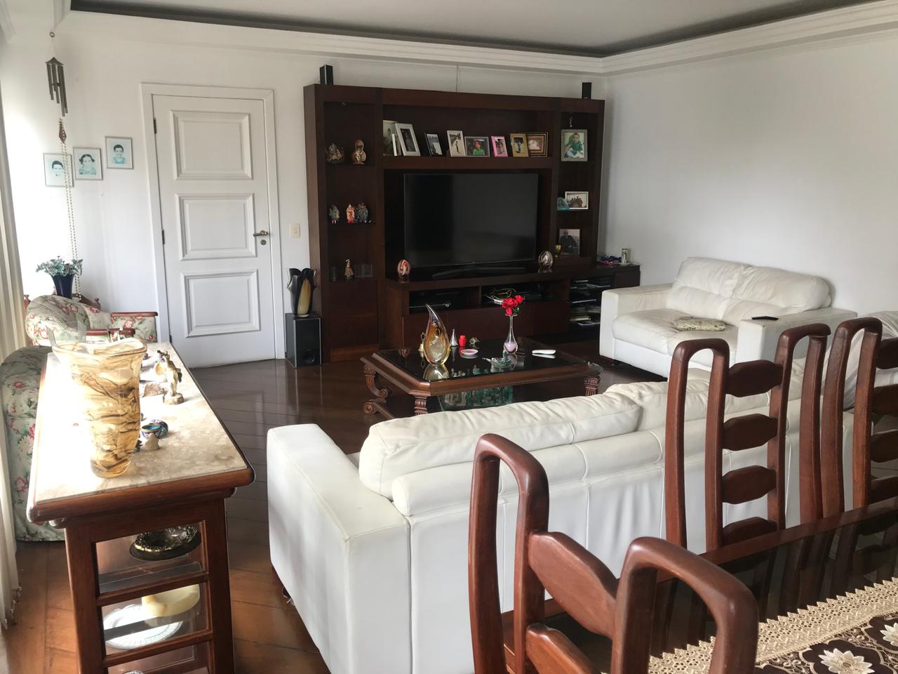 Apartamento à venda com 4 quartos, 160m² - Foto 2