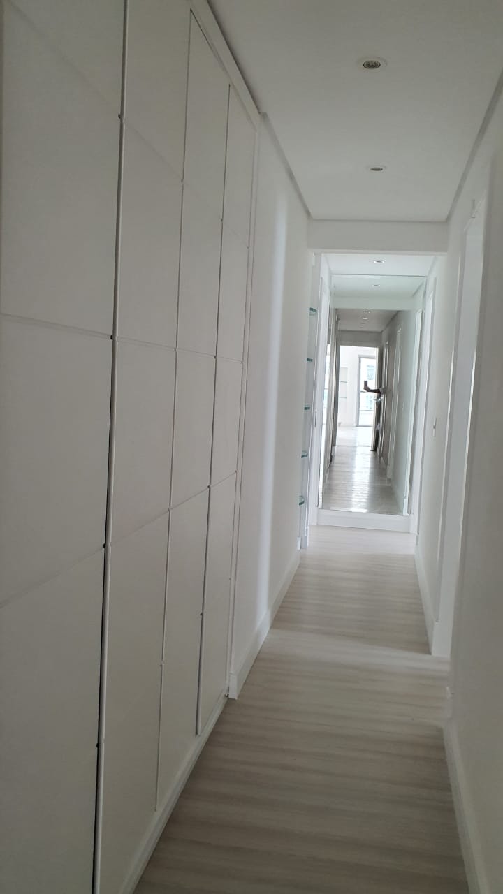 Apartamento à venda com 4 quartos, 195m² - Foto 26