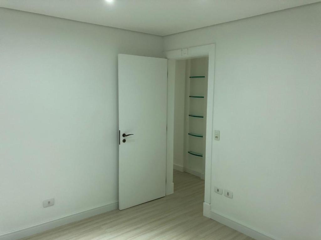 Apartamento à venda com 4 quartos, 195m² - Foto 23